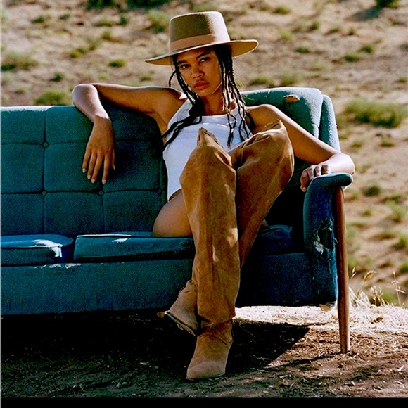 lack of color hat - Picture 2 of 11